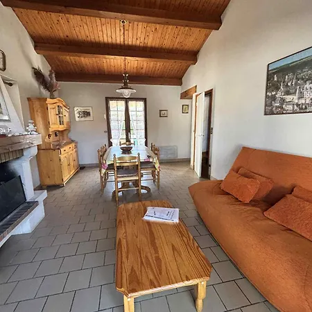 Maison Individuelle Proche Avec Jardin Et Animaux Admis - Fr-1-194-362 *